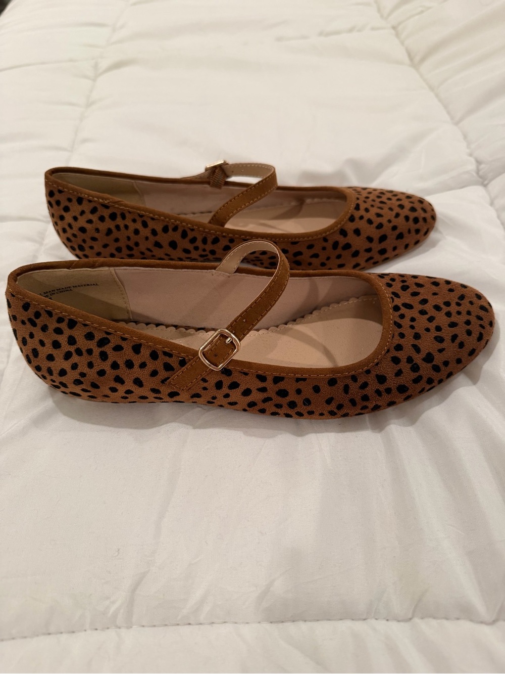 Isaac Mizrahi Brown Leopard Print Mary Jane Flats - Picture 5 of 6